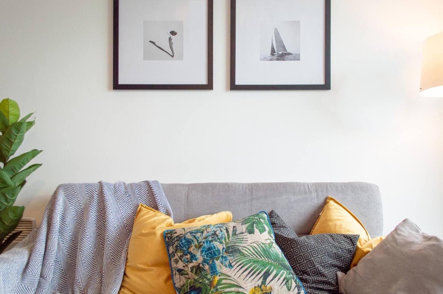 Stunning Mersey View Flat W Parking In Liverpool Exterior foto